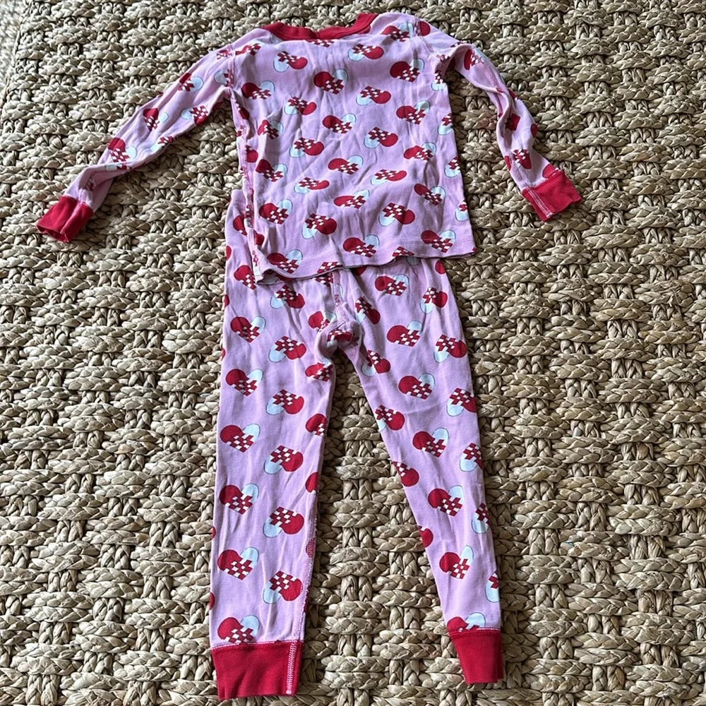 Hanna Andersson 100 cm / 4 T Adorable red and pink heart long sleeve Jammies - Picture 3 of 4